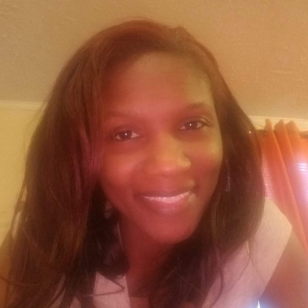 Meet your Posher, Ynette